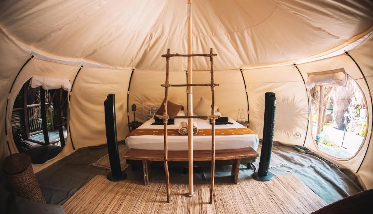 Luxe tent Uman Glamping & Cenote Tulum Hotel